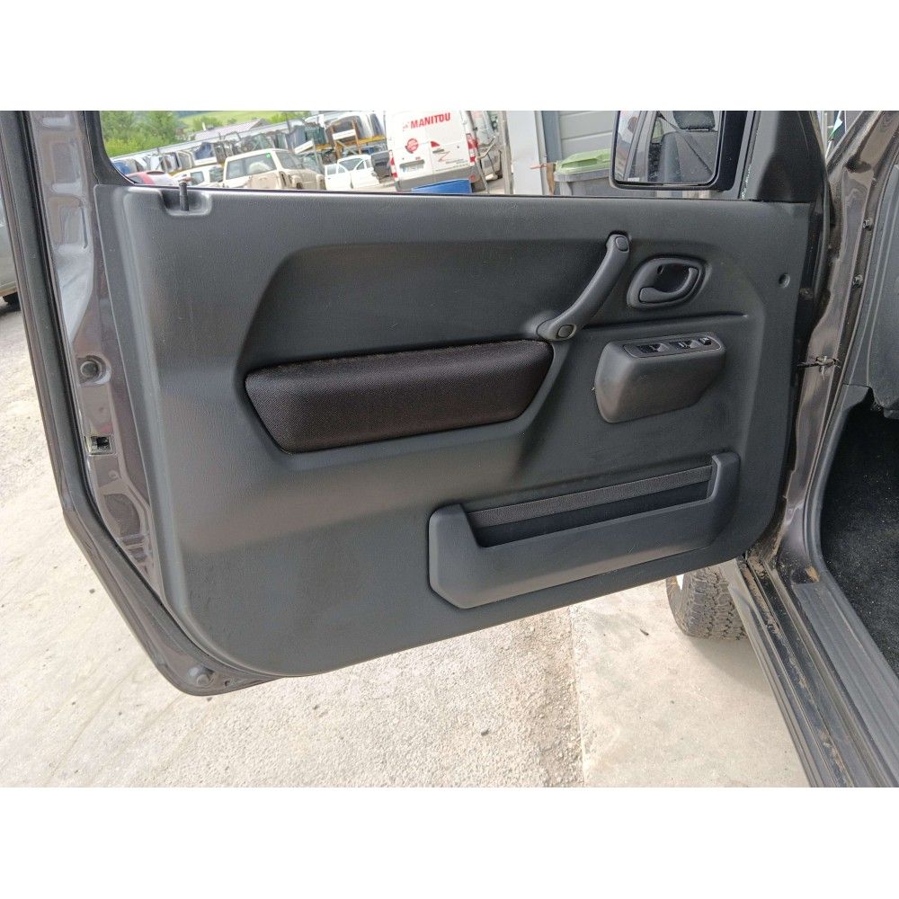 Panneau de porte avant gauche Jimny (SN4) (01/09/1998 - 01/10/2018) 1.3 i 16V 4WD 85 cv JIMNY