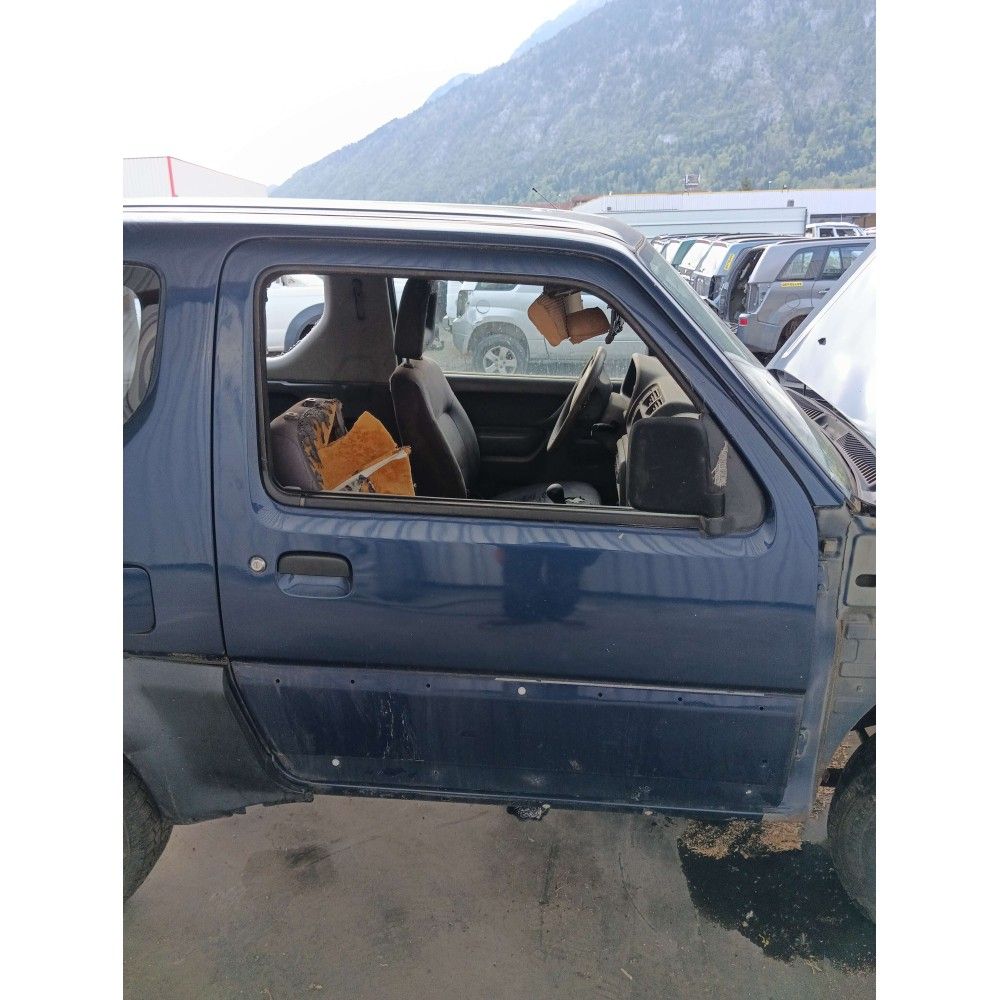 Porte avant droite Jimny (SN4) (01/09/1998 - 01/10/2018) 1.3 i 16V 4WD 80 cv JB33  BVM