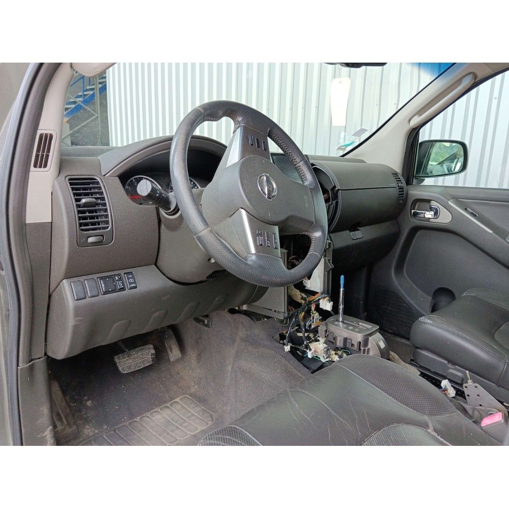 Tableau de bord équipé d'airbag Pathfinder (R51M) (01/02/2005 - 01/08/2010) 2.5 dCi SUV 174cv Boîte auto PATHFINDER