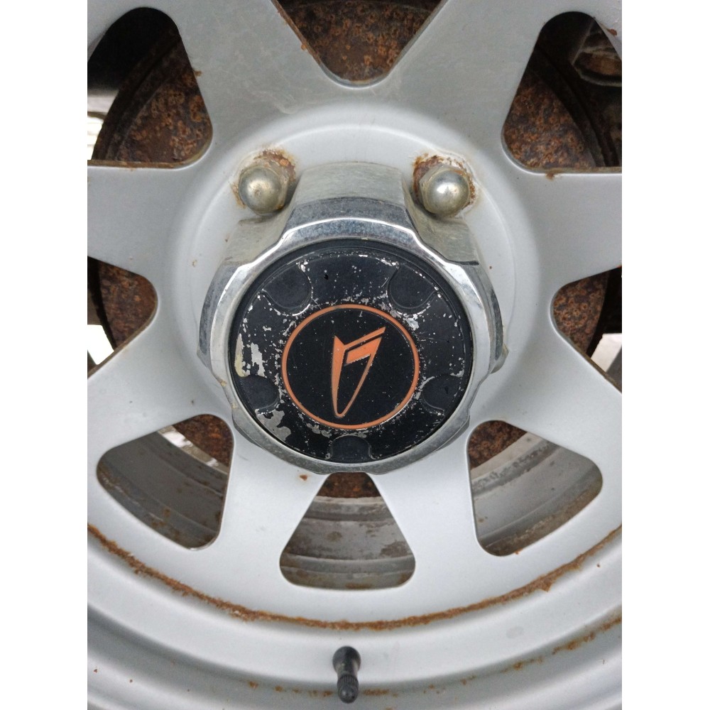 Enjoliveur de roue Rocky (F7) (01/04/1984 - 01/04/1993) 2.8 TD 4x4 Break 102cv 102 ch