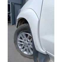 Elargisseur aile avant gauche Hilux (KUN 2.,35) 2.5 D-4D DPF AWD Pickup Xtra Cabine 144 cv VIGO XTRA