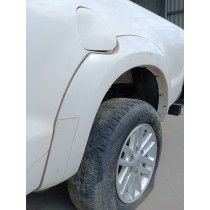 Elargisseur aile arrière gauche Hilux (KUN 2.,35) 2.5 D-4D DPF AWD Pickup Xtra Cabine 144 cv VIGO XTRA