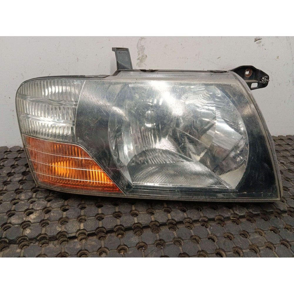 Phare droit Pajero 3 (VD/VF) (01/02/2000 - 01/08/2006) 3.2 DI-D Break 165cv V78