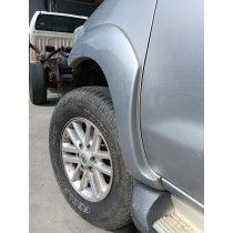 Elargisseur aile avant gauche Hilux (KUN 2.,35) 2.5 D-4D DPF AWD Pickup Xtra Cabine 144 cv