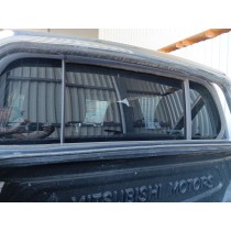 Lunette arrière L200 II (KB4T/KA4T) (01/01/2006 - 01/09/2015) 2.5 TD 4WD Pickup 136cv