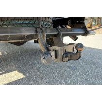 TOYOTA HILUX 2.4 150 X-TRA CAB LE CAP BENNE HYDRAULIQUE 