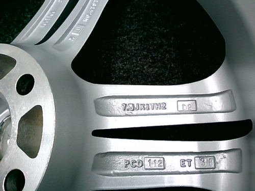 Jantes-aluminium-neuves-en-7.5J-x-17H2-couleur-grise-pour-Audi-Q5tmp-img-160706690695.jpg