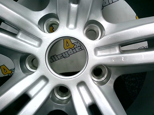 Jantes-aluminium-neuves-en-7.5J-x-17H2-couleur-grise-pour-Audi-Q5tmp-img-1607067096554.jpg