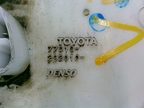 Puit-de-jauge-Toyota-Hilux-Vigo-120-CVtmp-img-1611149223623.jpg