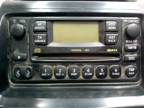 Console-centrale-avec-horloge-ventilation-climatisation-bi-zone-radio-chargeur-6-CD-Toyota-Land-Cruiser-kdj-120125tmp-img-1613569709927.jpg