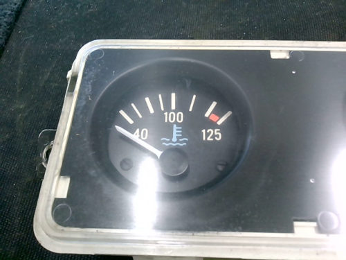 Instrument-jauges-niveau-huile-horloge-température-carburant-batterie-Jeep-Wrangler-YJtmp-img-1622559389954.jpg
