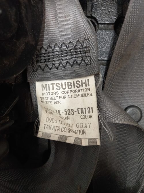 ceinture-de-sécurité-avant-gauche-pour-mitshibishi-pajero-v-24-modèle-châssis-court-3-portes163558242005720211030_091420.jpg